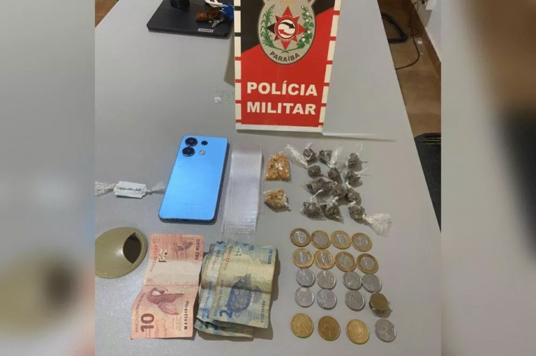 ROTAM prende mulher em flagrante por tráfico de drogas na Rua do Meio, em Patos