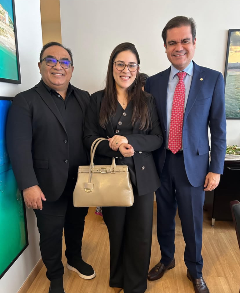 Prefeita Milena Nogueira cumpre agenda em Brasília e despacha com Mersinho Lucena