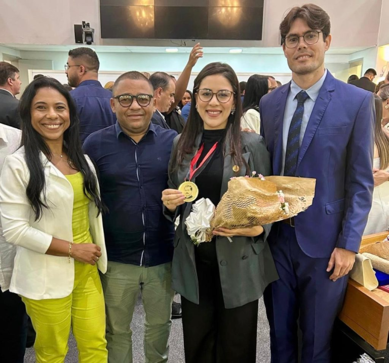 DESTAQUE NA PARAÍBA: Prefeita Milena Nogueira recebe Medalha Epitácio Pessoa na Assembleia Legislativa