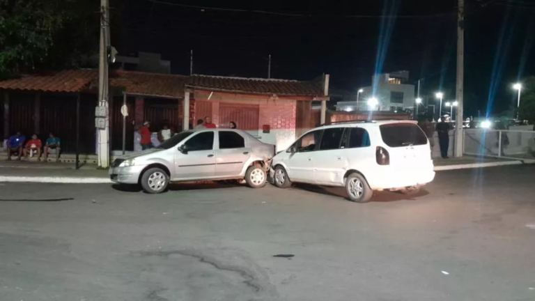 Criança de 8 anos sofre grave fratura na perna após ser atingida por carro em Desterro